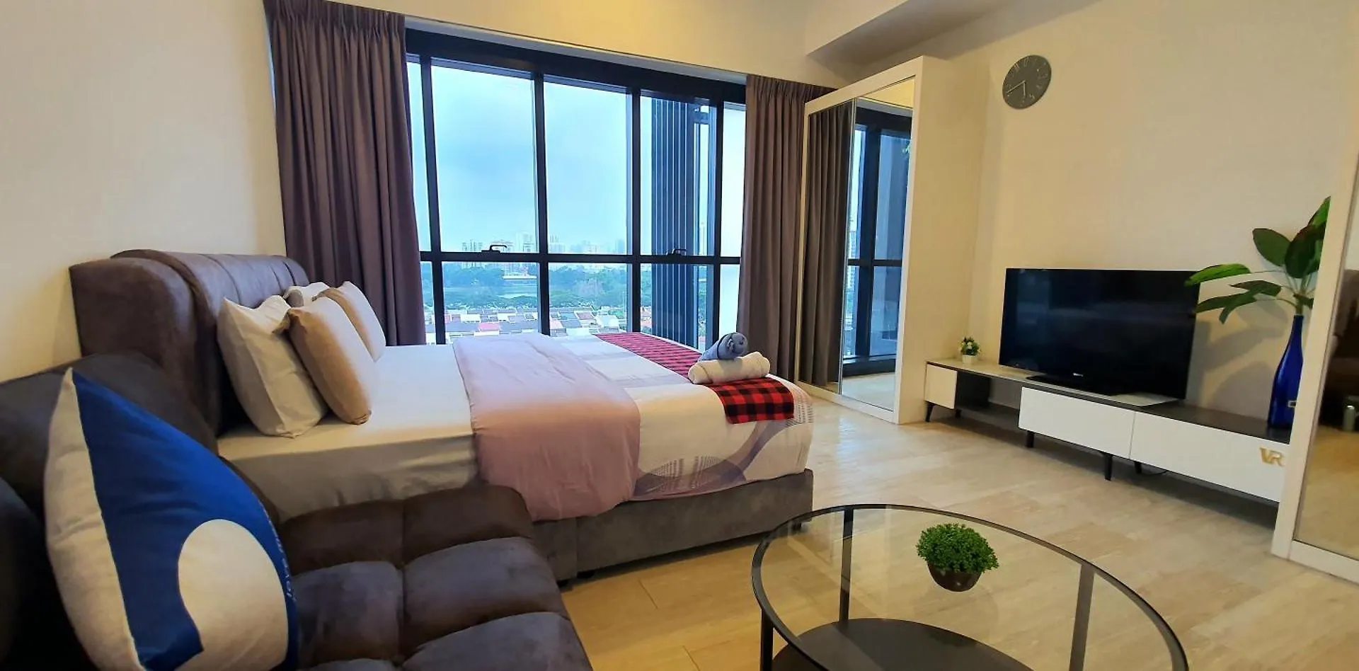 Homestay Mcity With Pool Kl City View Kuala Lumpur
